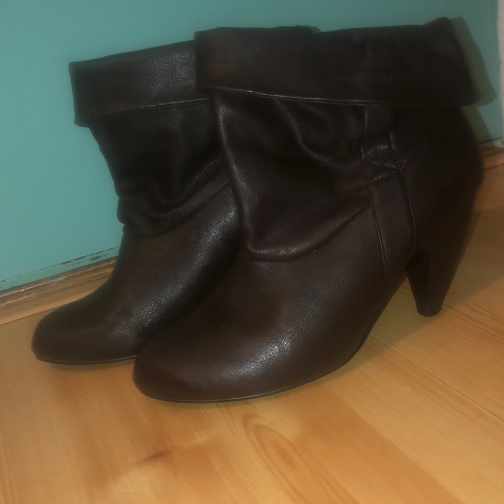 Forever 21 Brown Faux-Leather Boots!